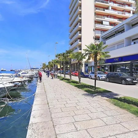 Rita Sea View