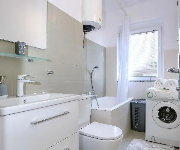 דירה Rita Sea View זאדאר